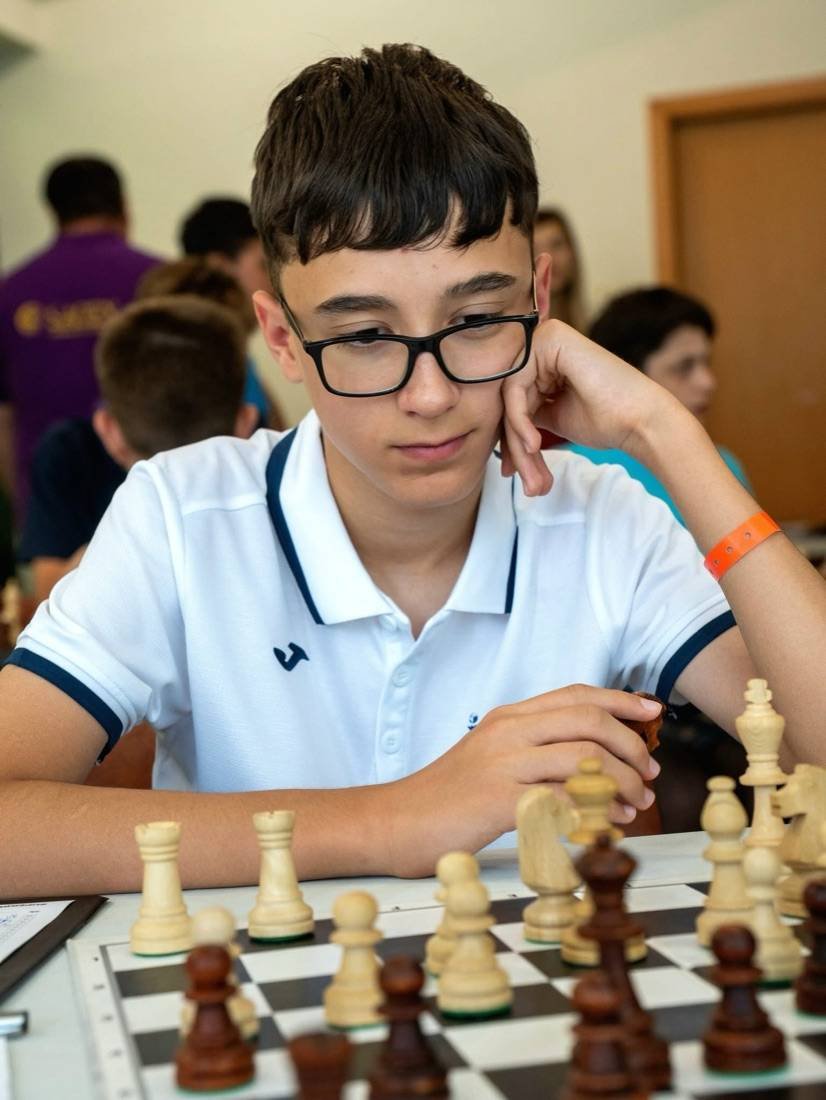 Sportiv ICC Iași concentrat la un concurs de șah